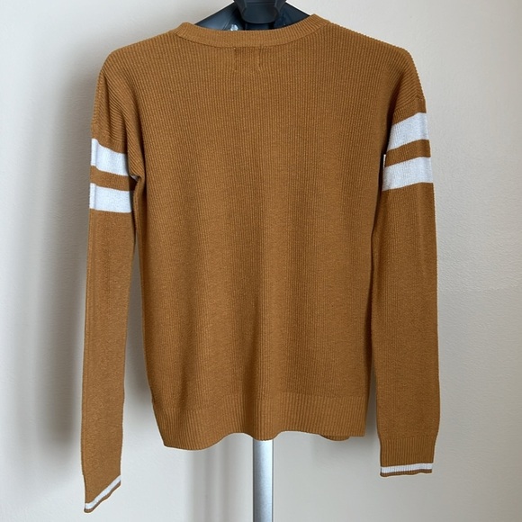 Hippie Rose neutral sweater size small women's medium - Picture 4 of 8